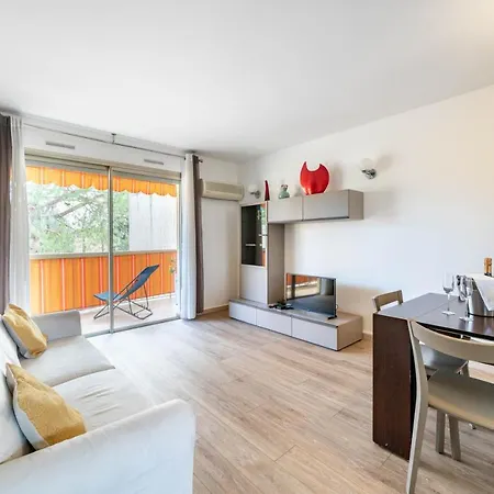 Spacieux 2pièces à5min De Plages Apartamento Antibes